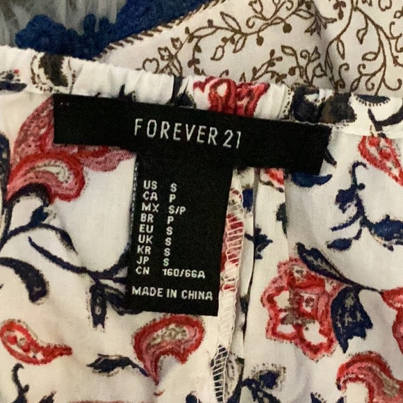 Forever 21 long sleeve bohemian print romper size small - Picture 7 of 7